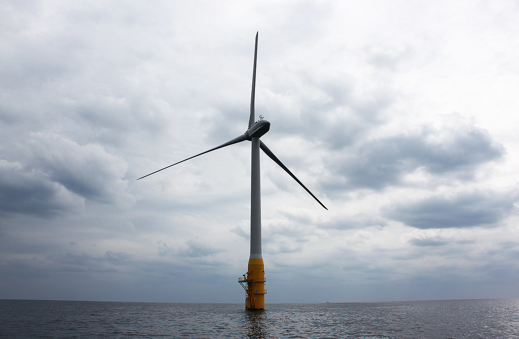 floating offshore wind turbine hawt